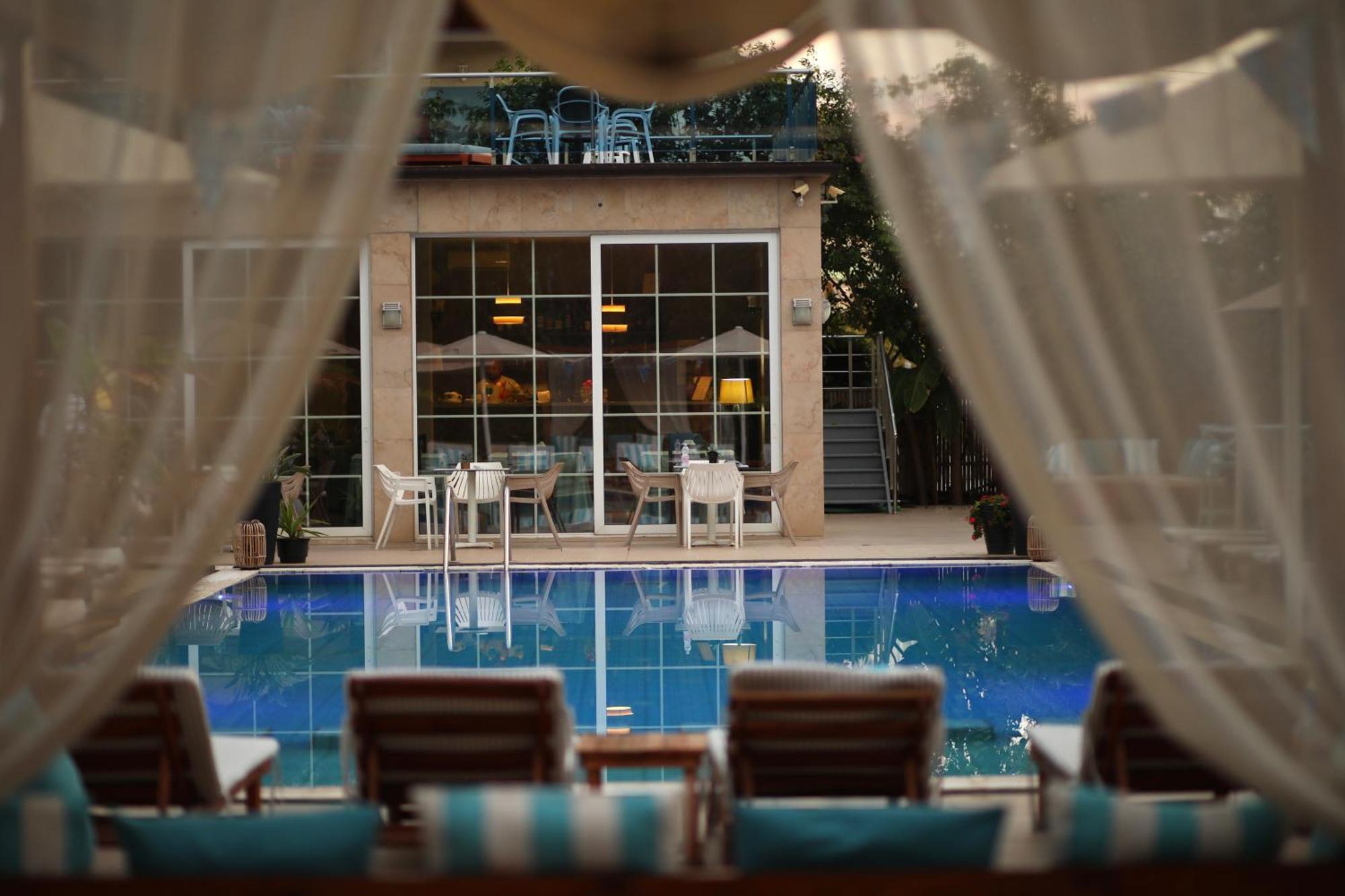 Marbella Beach Hotel Golem  Exterior photo